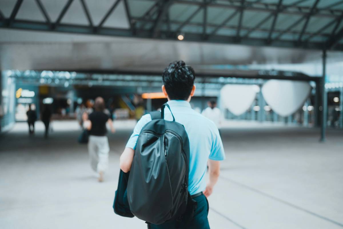 Top Vlogging Backpack 2024: The Ultimate Guide for Influencers on the Go