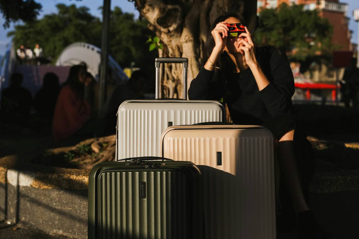 How to Photograph Luggage Insta: Tips for Influencer-Ready Shots